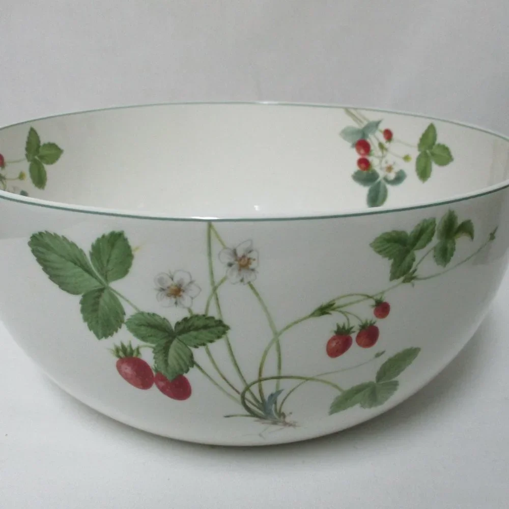 Mikasa Optima Strawberry Hill Serving Bowl Y4117 Chip Resistant Fine China Vtg